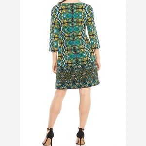 London Times Green Blue Medallion Crepe Shift Dress 3/4 Sleeve Size 8
